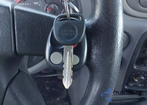 2008 Chevrolet Trailblazer Lt из США, поврежденный, VIN 1GNDS13SX82212295